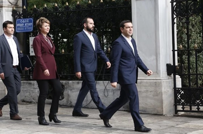 «Το φυσάει και δεν κρυώνει» ο Τσίπρας μετά το φιάσκο με Ριχάρδο: Αγρια «κατσάδα» σε Τζανακόπουλο-Γεροβασίλη (βίντεο)